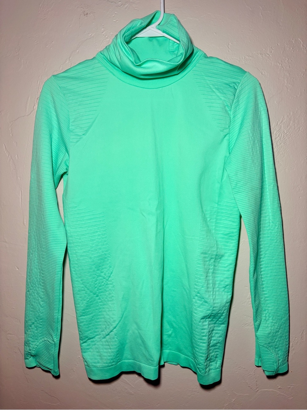 Athleta Mint Green Flurry Blizzard Rib Turtleneck Top M
